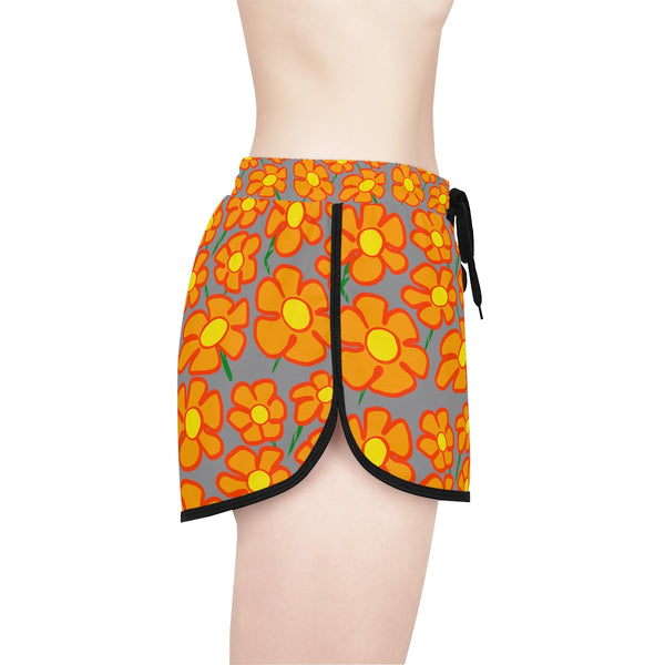 Orangeflower Pattern on Med Gray - Women's Relaxed Shorts (AOP)