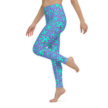 Load image into Gallery viewer, Greenflower Pattern on Blue - Women&#39;s Yoga Leggings - Keen Eye Design
